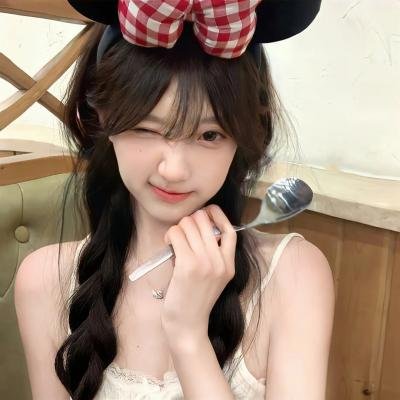 雾锁青松终见月