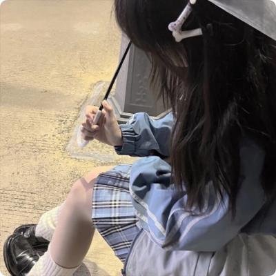 女孩梦三十